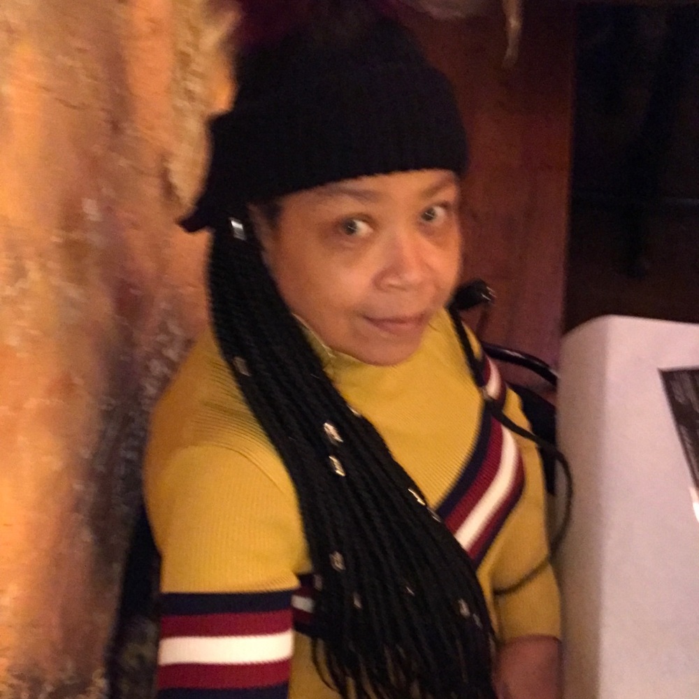 Meet your Posher, La shawn